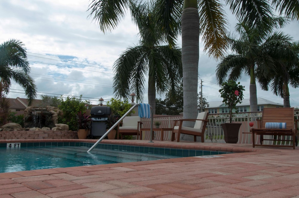 Orlando Vacations - Hibiscus Suites - Gateway to Siesta Key - Property Image 25