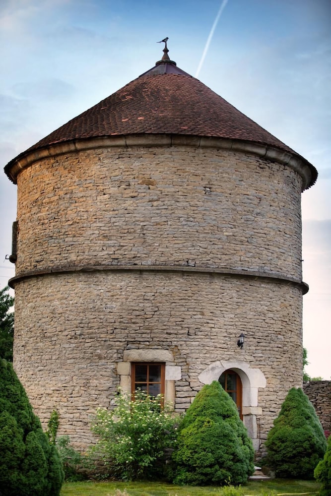 L' Hôte Antique