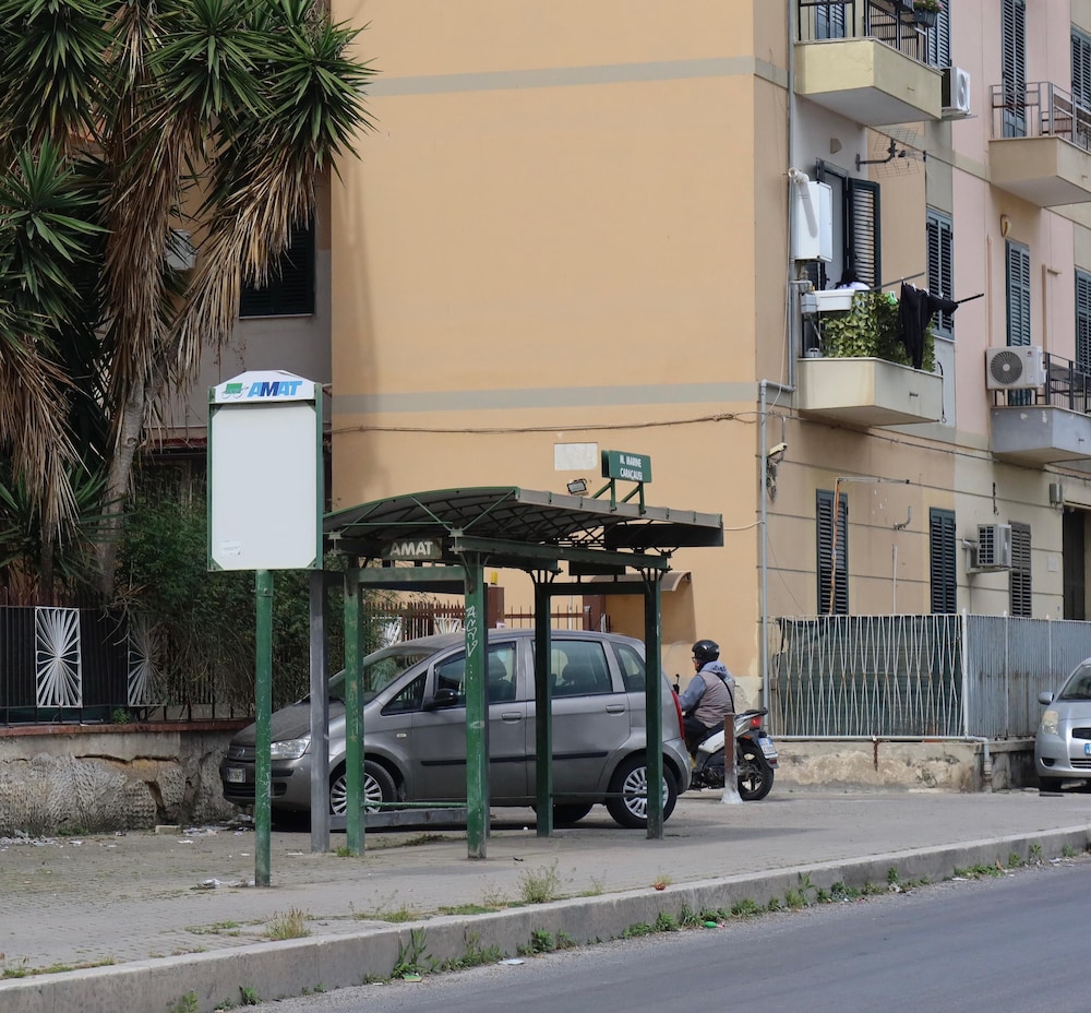 Suites Domus Fysi