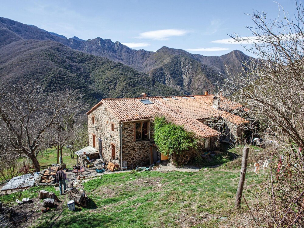 Residence Near Esperaza in a Beautiful Area