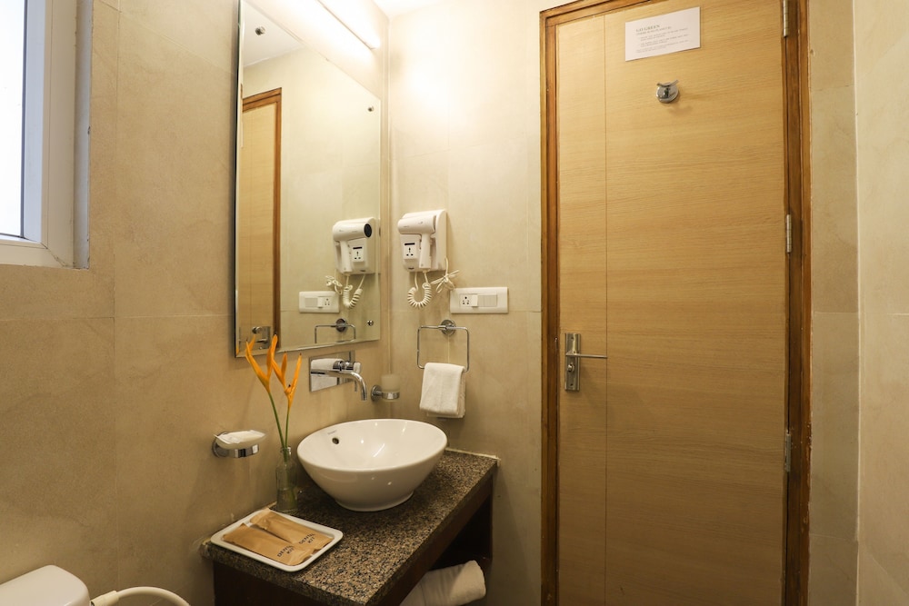 Alaya Stays Veera Strand Park 2BHK Apts