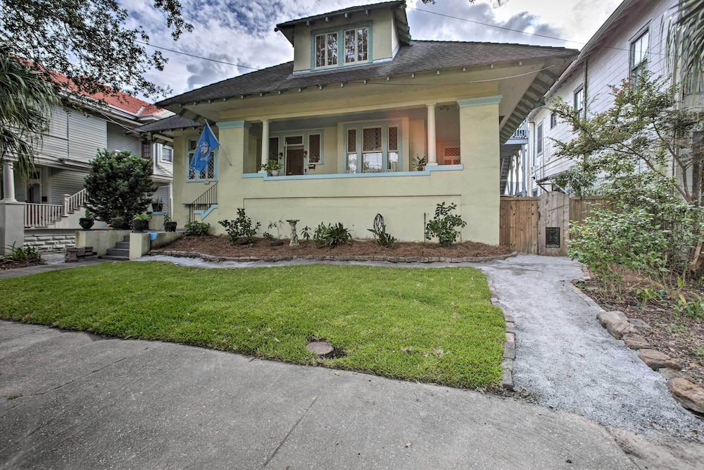 Centrally Located New Orleans Condo w/ Yard! view 5