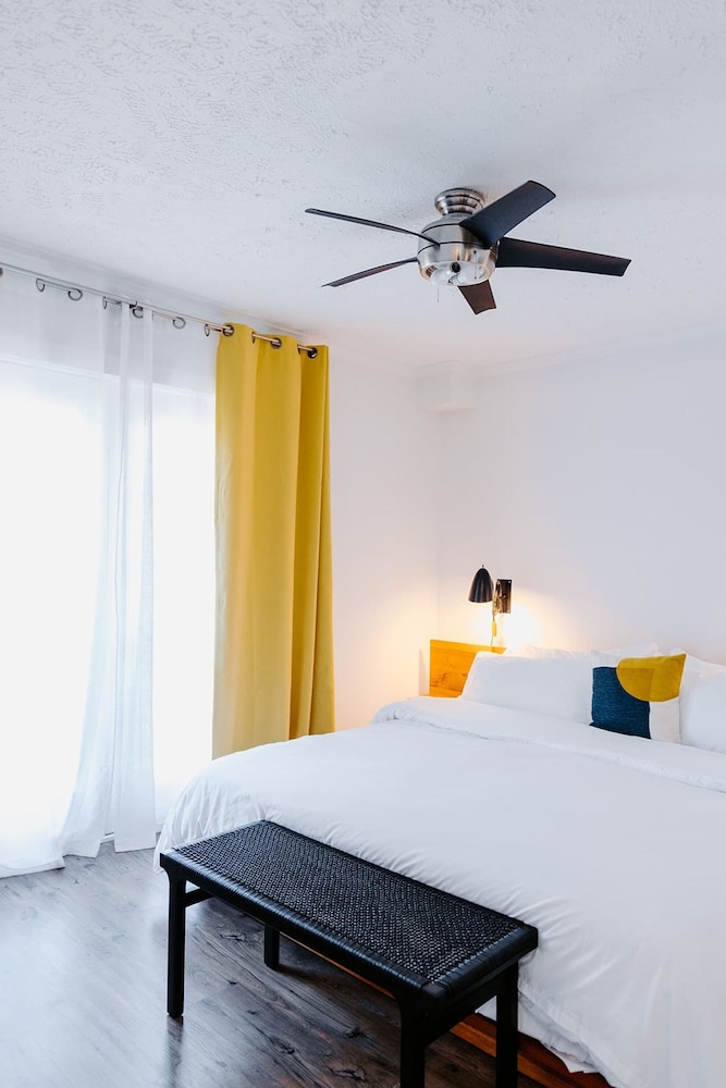 The Vinyl at Music Row - 1 Bedroom Garden Suite