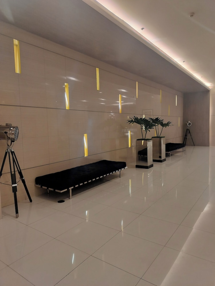 Spacious 1-bedroom Condo in Quezon City With Private Pool
