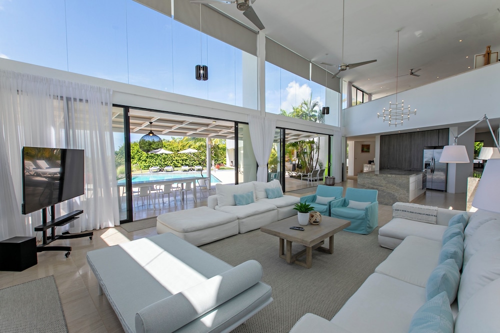 Atelier House