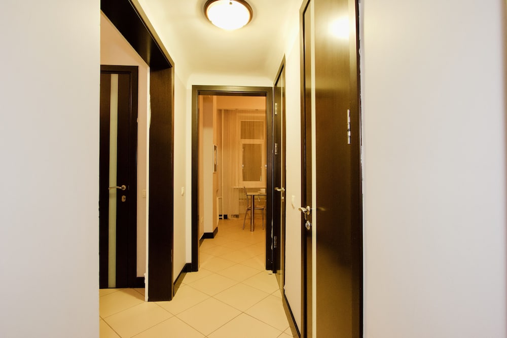 LUXKV Apartment on Zemlyanoy Val 52