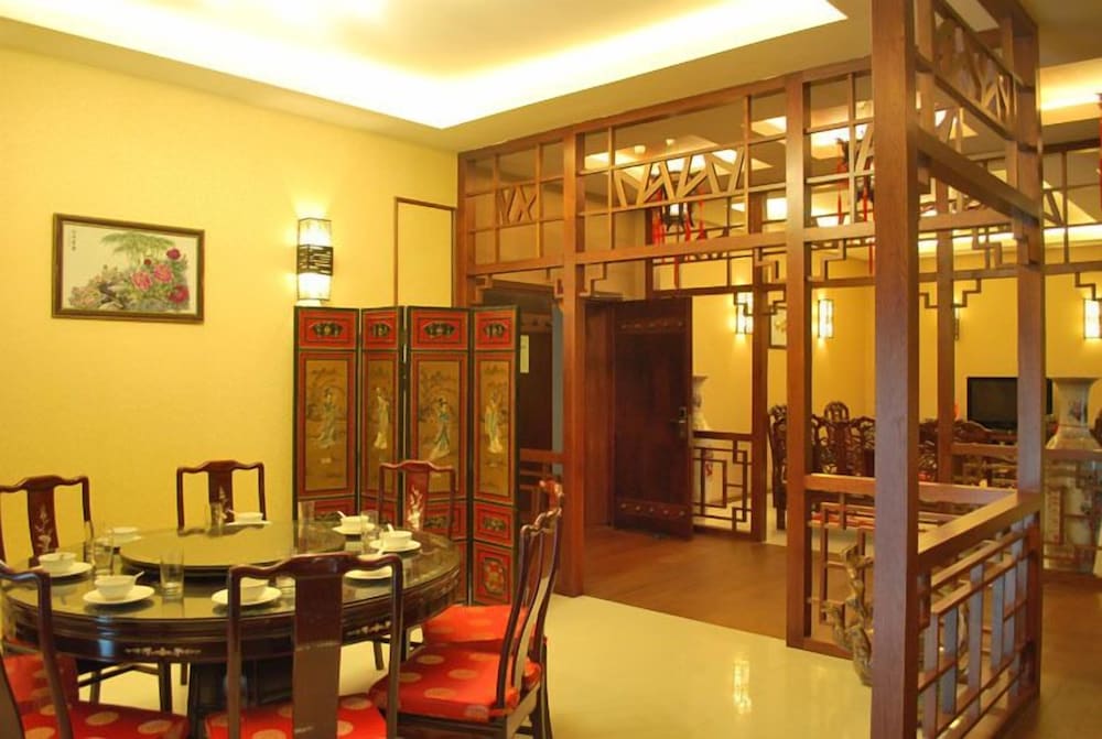 Mciti Suites