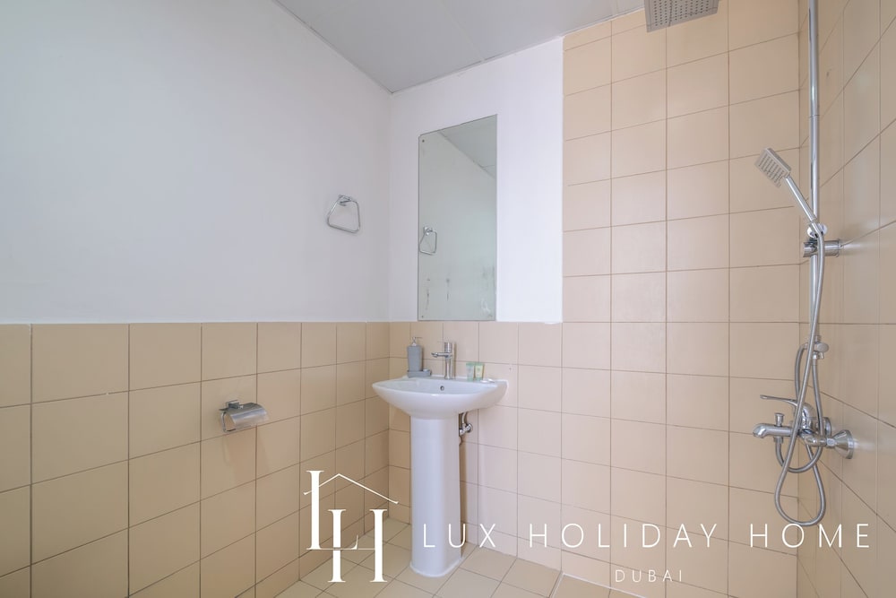 LUX The JBR Central Suite