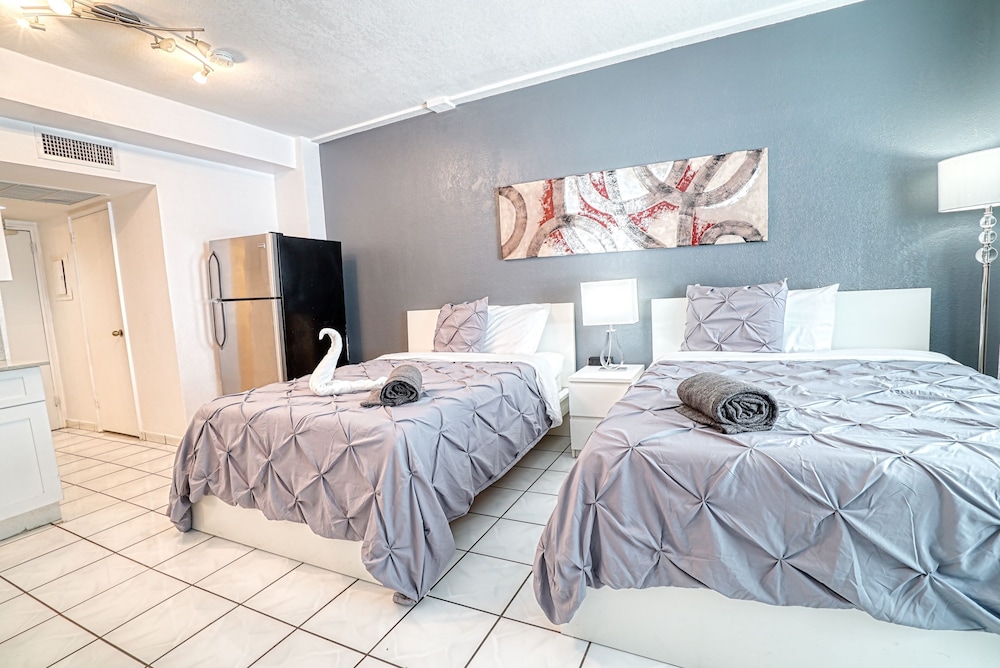 Private Apartments at the Casablanca