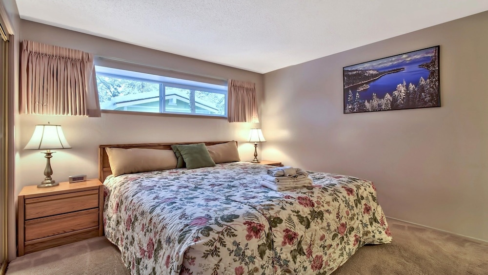 Altomare's Bavarian Ge 1148ha 3 Bedroom Condo