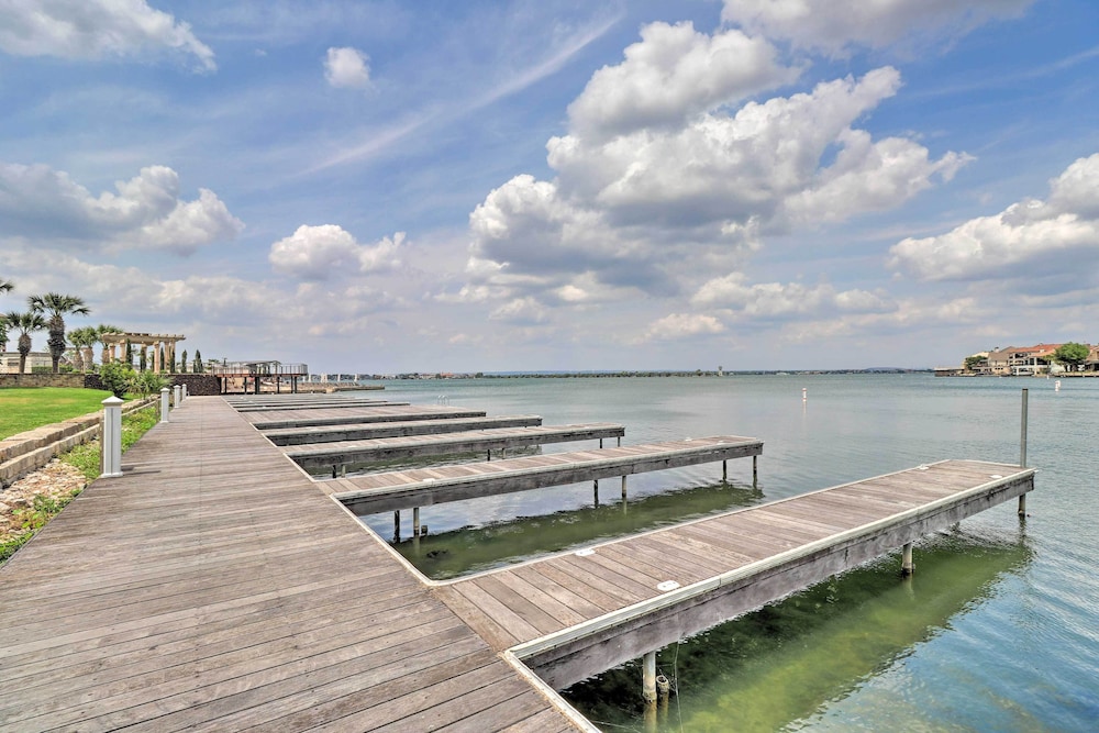 Lake LBJ Condo w/ Balcony Shared Boat Docks - Property Image 13