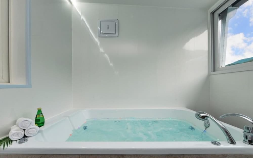 Gapyeong Shinbi Kids Pool Villa