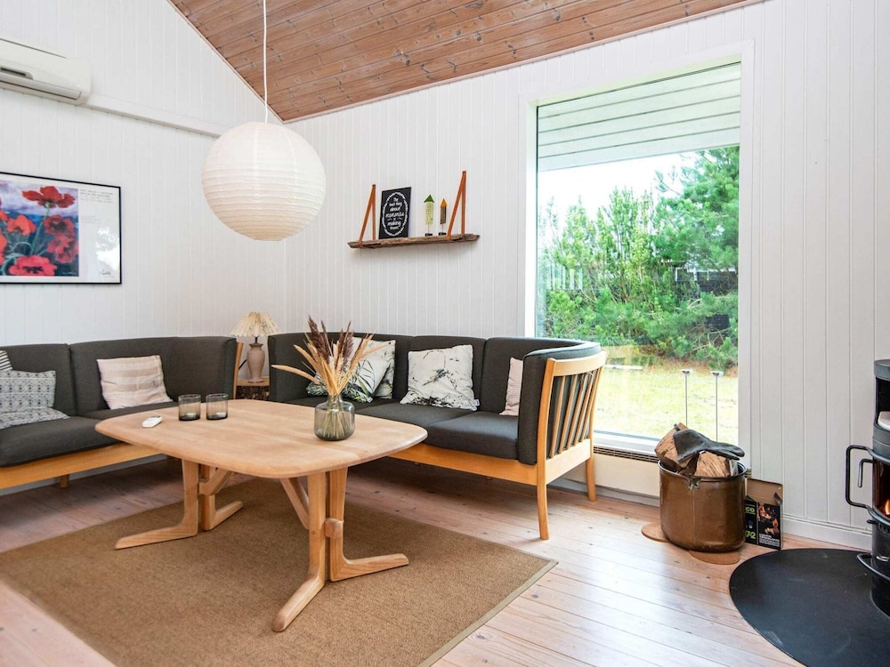 8 Person Holiday Home in Ebeltoft-by Traum
