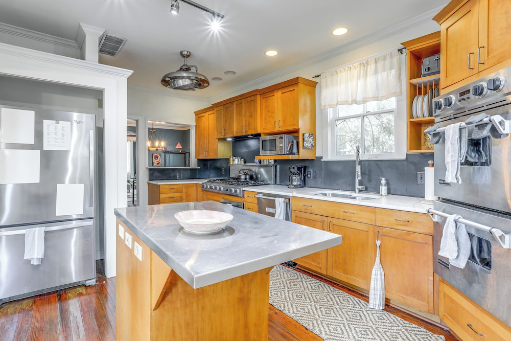 Stay Near Lsu! Baton Rouge Home 3 Mi to Stadium