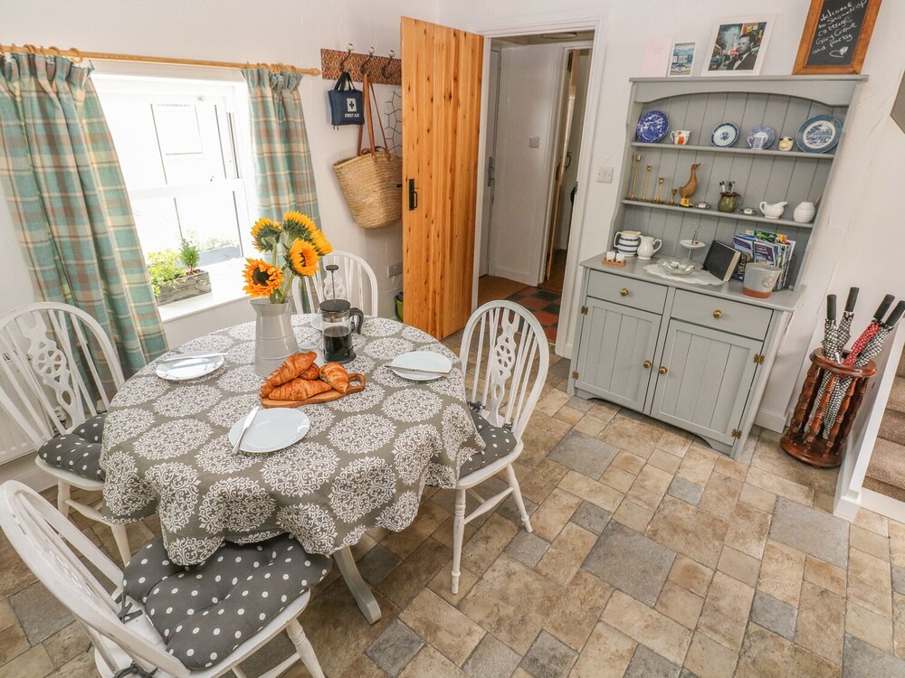 Snowdrop Cottage