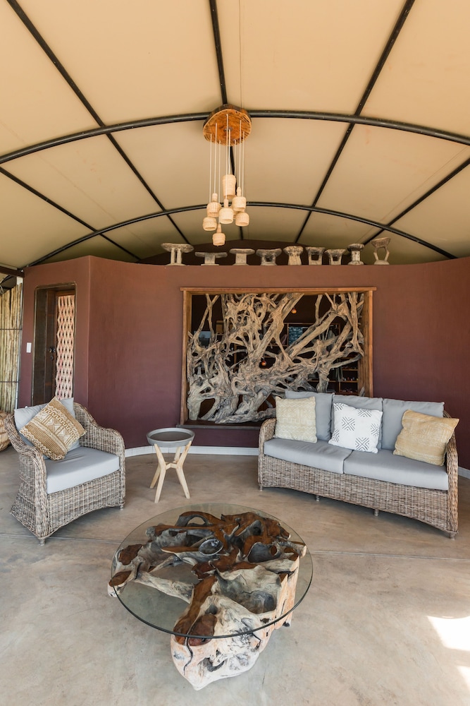 Serondela Lodge