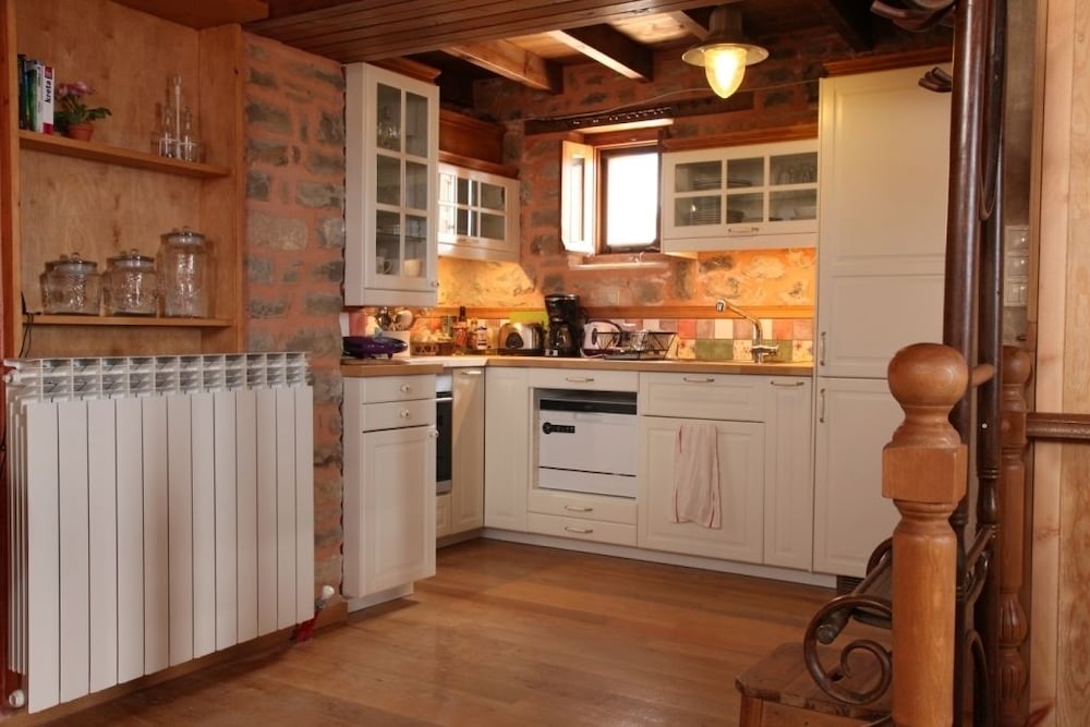 Dorovinis Country Houses