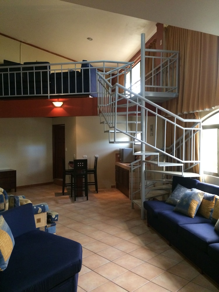Hotel La Amistad - Property Image 12