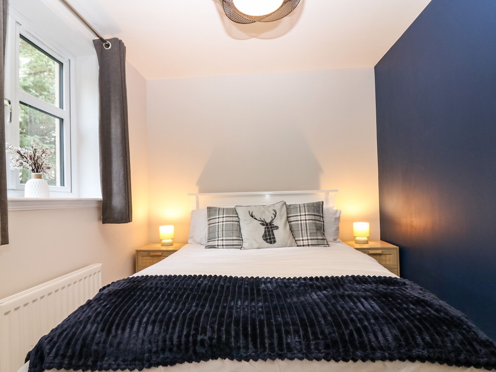 11 Ambleside Court
