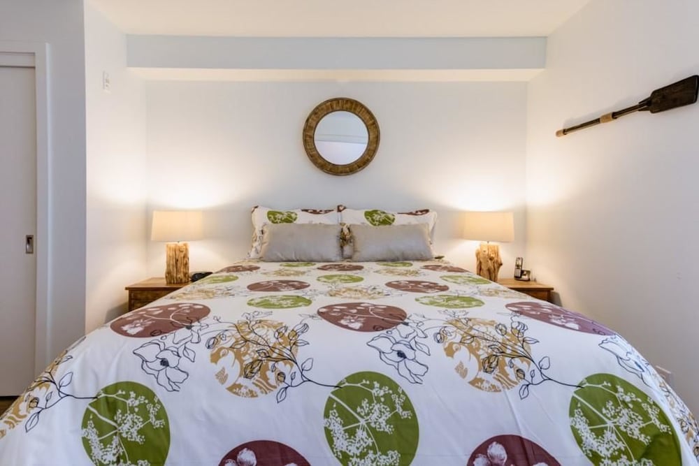 Songhees Suite at the Union Apartment - Image 2