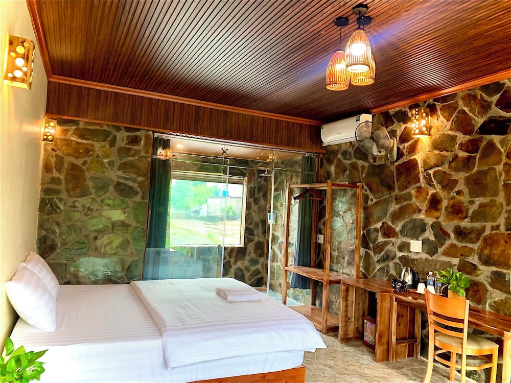 Rocky Mountain Ecolodge