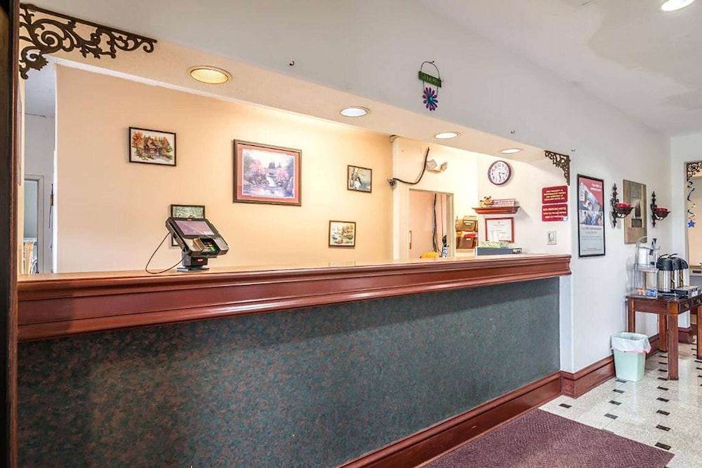 Days Inn by Wyndham Kentland view 2