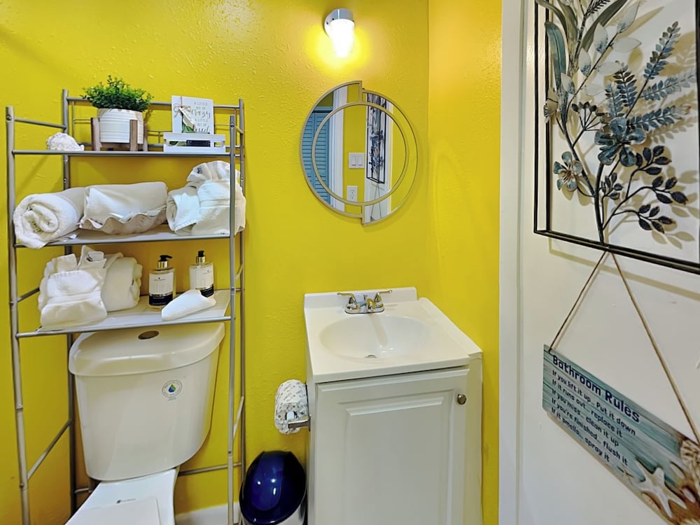 Seawall Celebration Manor by Ryson Vacation Rentals