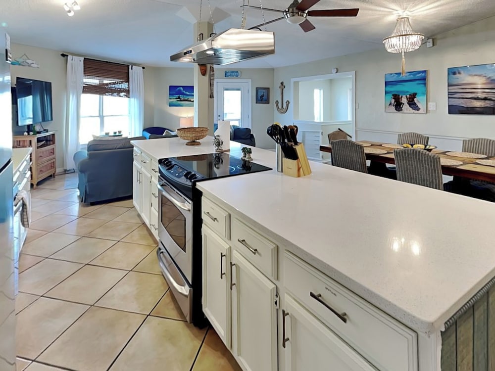 Siesta Keys by Miss Kitty’s