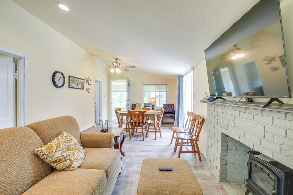 Grand Lake Cabin w/ Private Dock in St Marys!