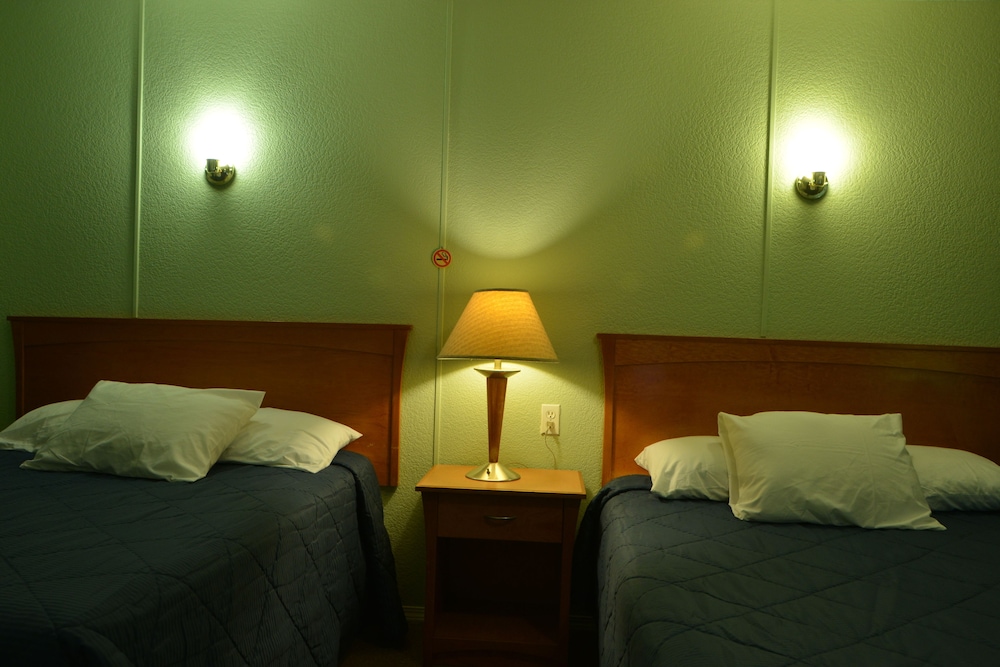 Neepawa motel