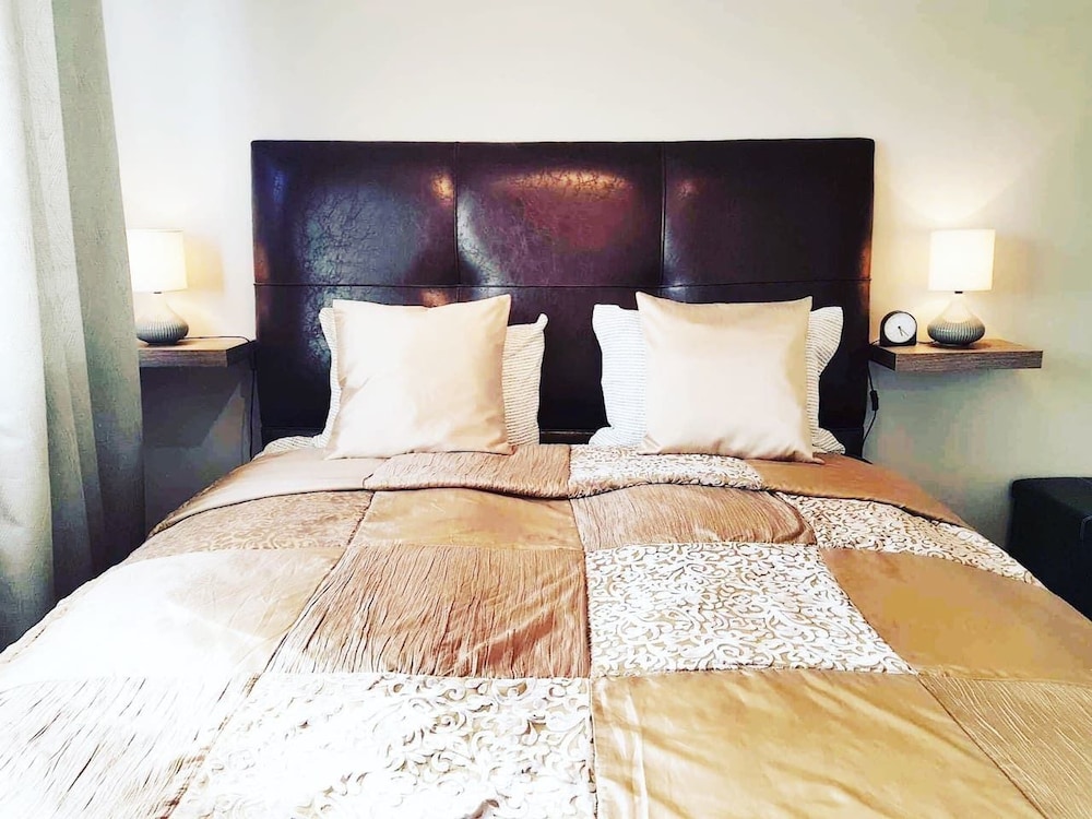Akureyri Central Rooms view 3