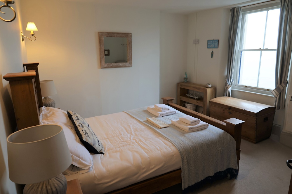 Lynton Vacations - The Penthouse Lynmouth Bay - Property Image 22