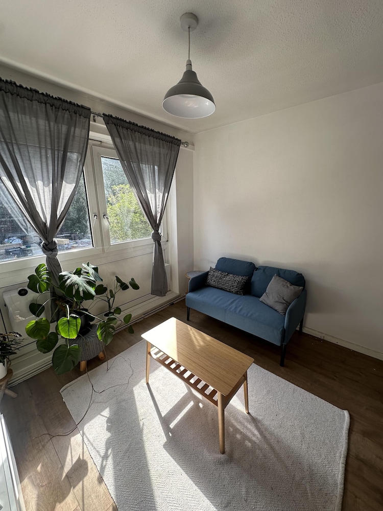Fab Excel London Flat, Warm Cosy Liz Line