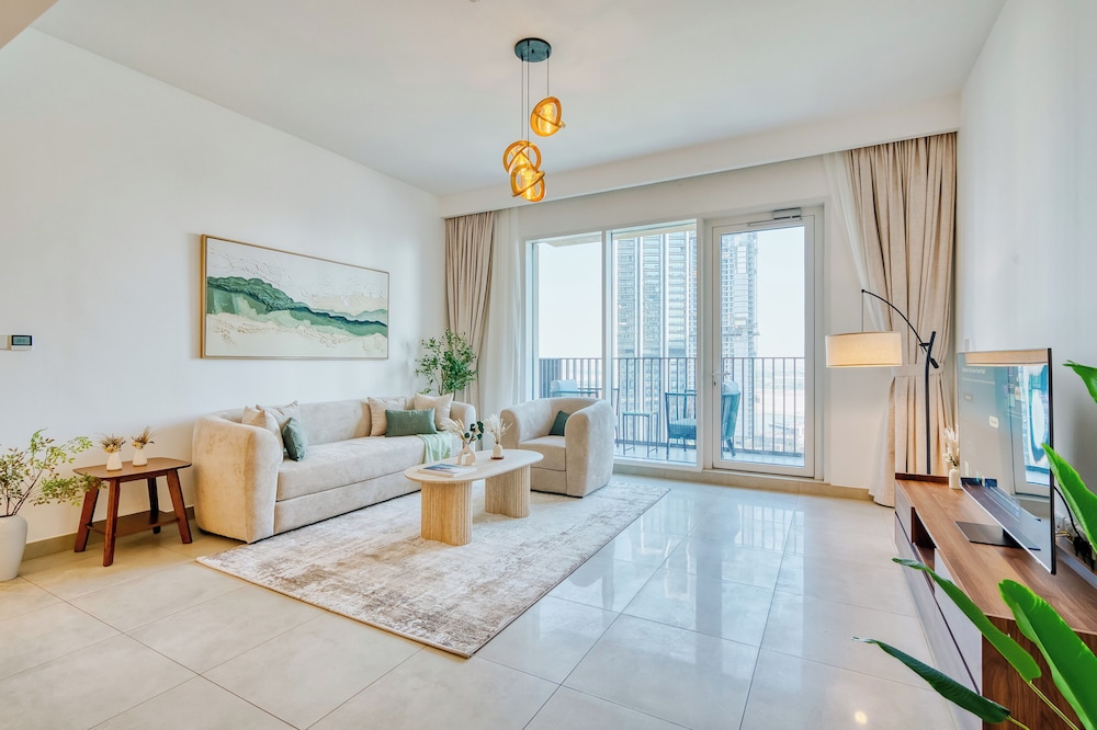 PVH - Serene Central 2BR - Creek Horizon