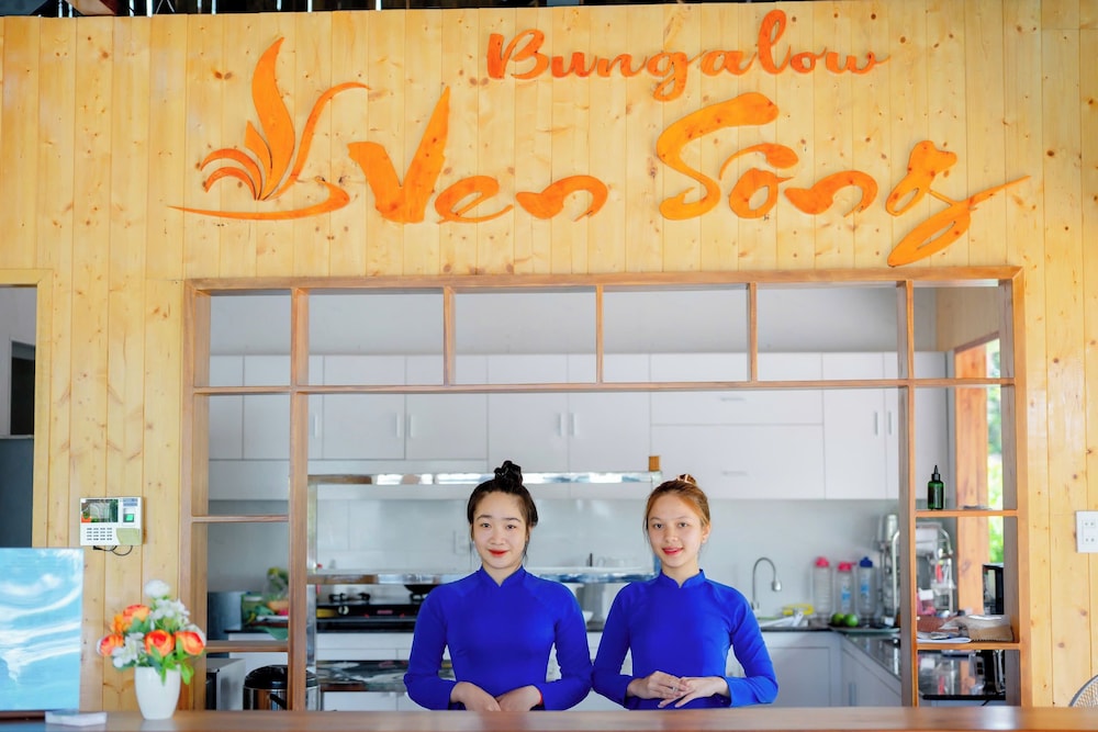 BUNGALOW VEN SONG