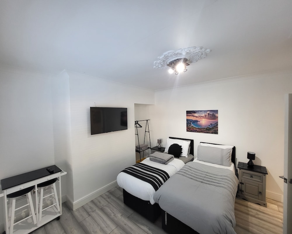 Top Luxury 2 bed Apartment - London