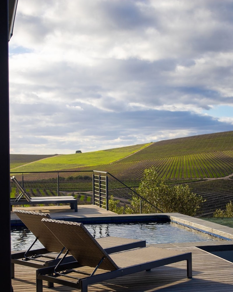 Jordan Wines Luxury Suites