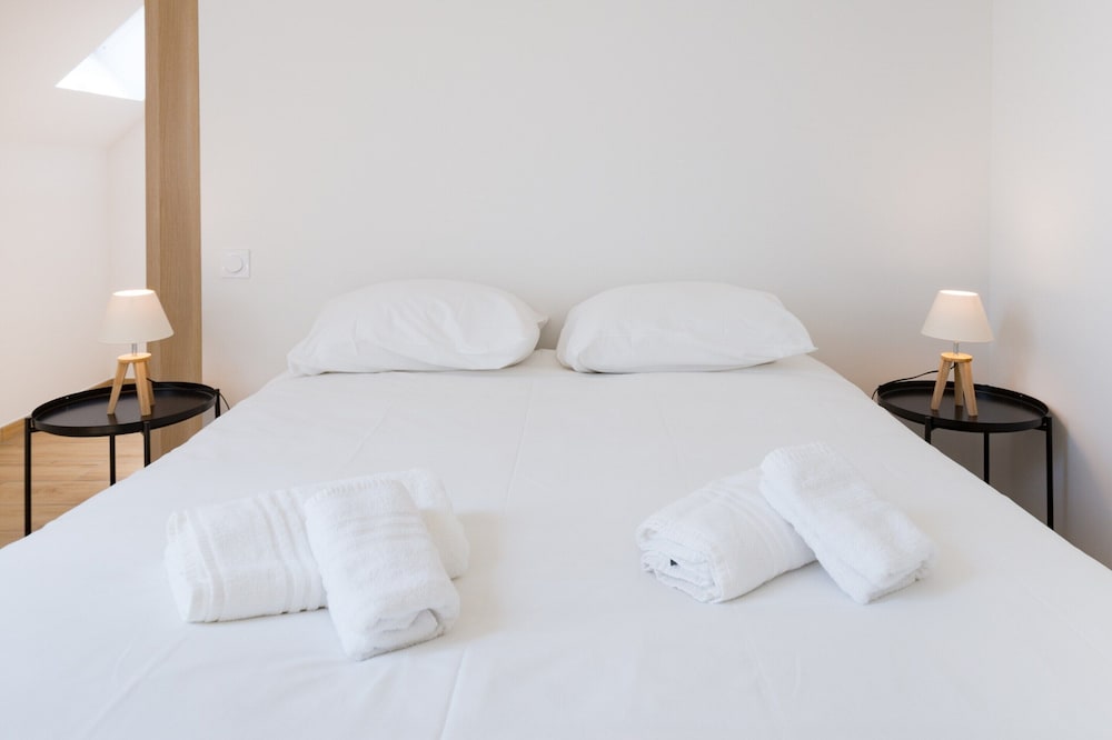Apartment in Porspoder Near Plage du Bourg