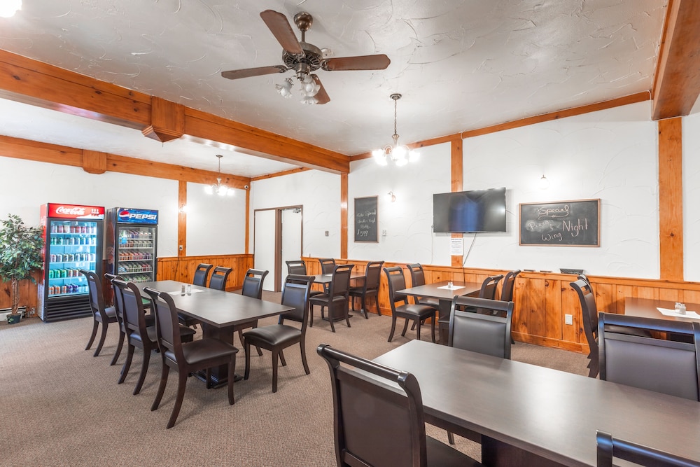 Englehart Inn