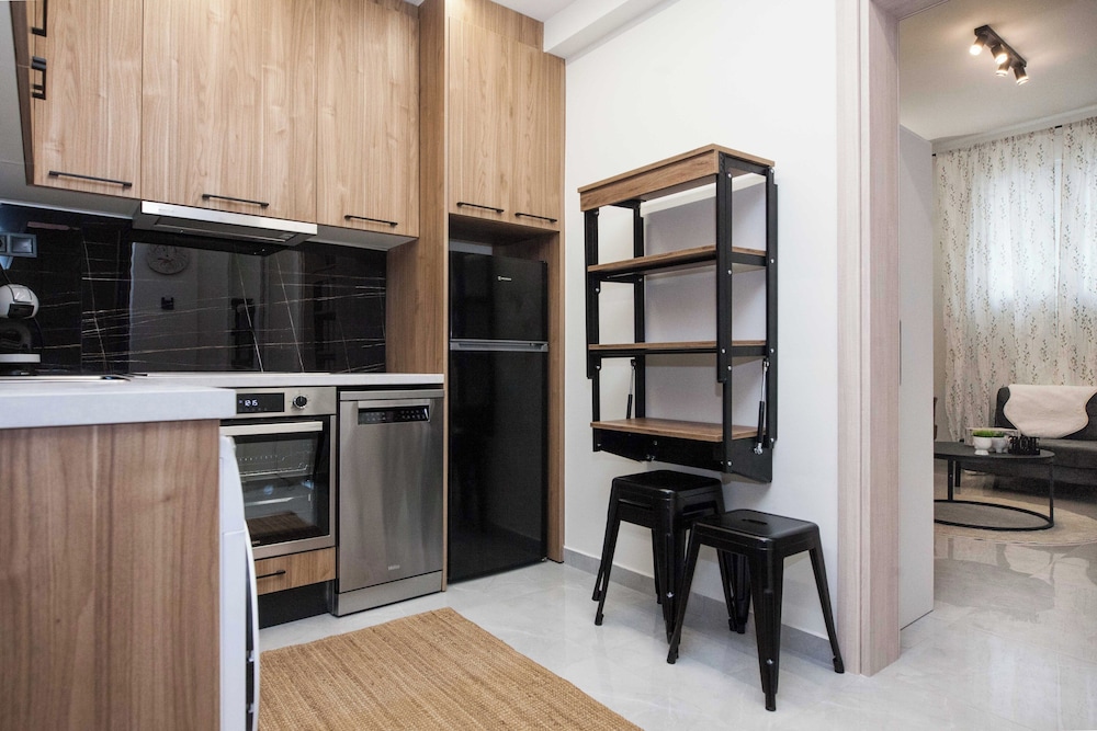 Brand New 1 Bd Apt in Trendy Kipseli