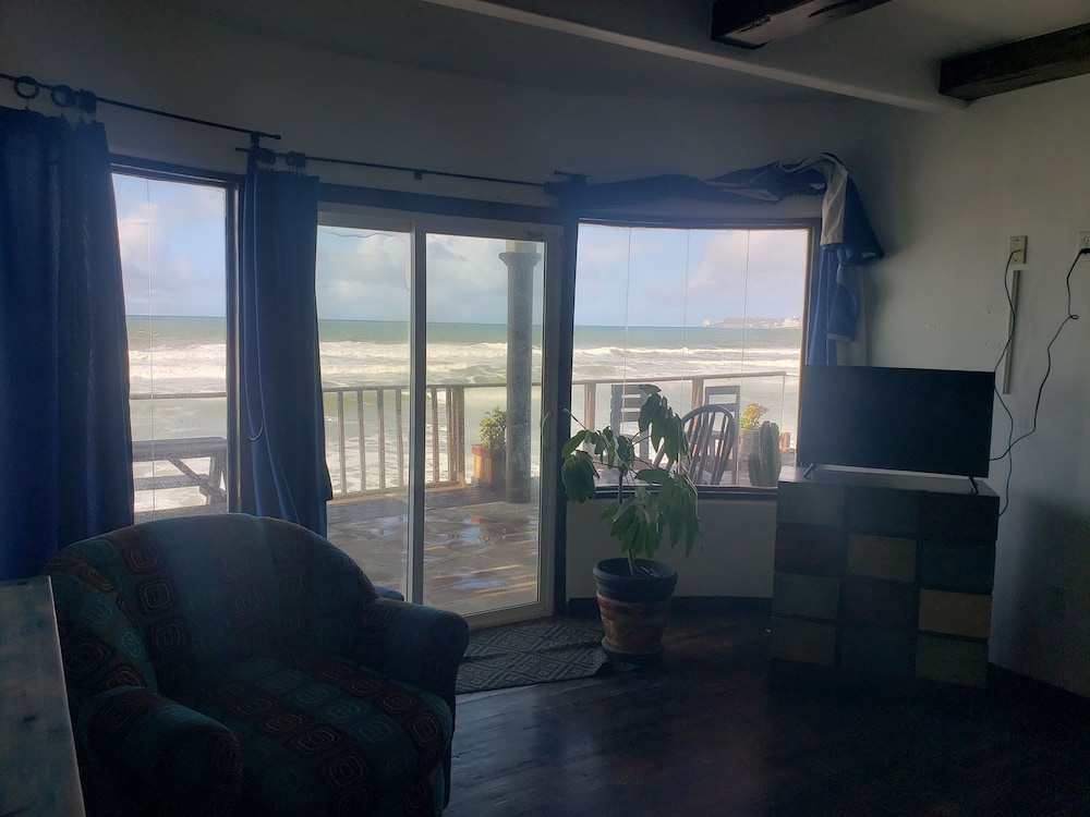 Casa Playa Baja