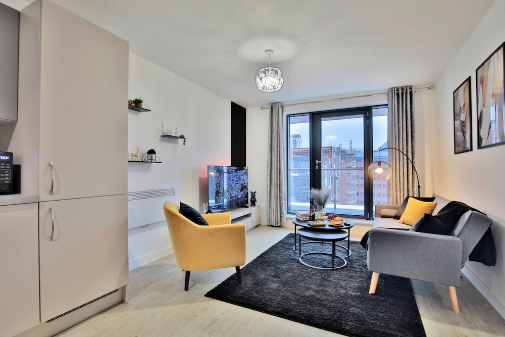 Manchester - 2-bed Apartment - Sleeps 4 - Wifi