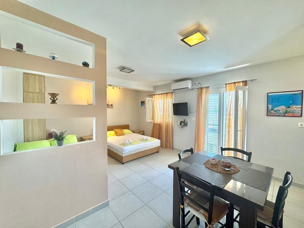 Apartments Janda Bijela
