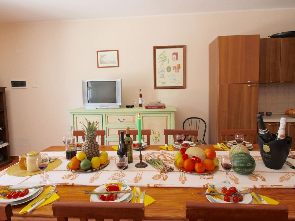 Property With Swimming Pool, Spacious Garden, Private Terrace and Views