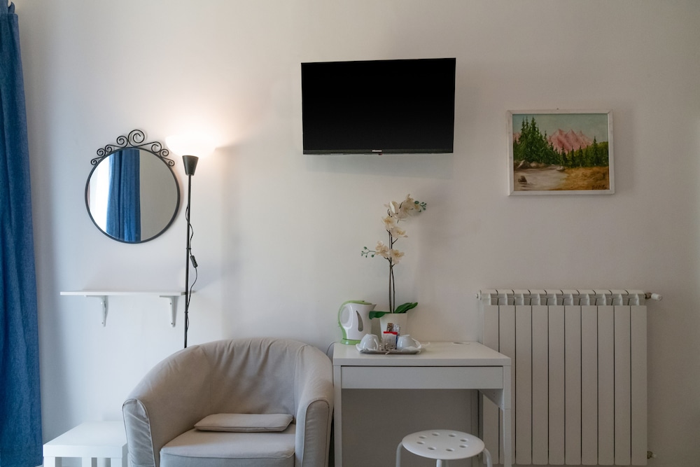 Florida Residence en Positano — hotel room