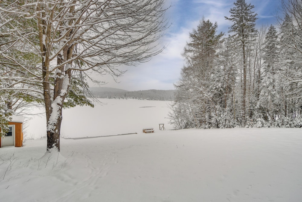 Pond & Snowmobile Trails On-site: Errol Escape!