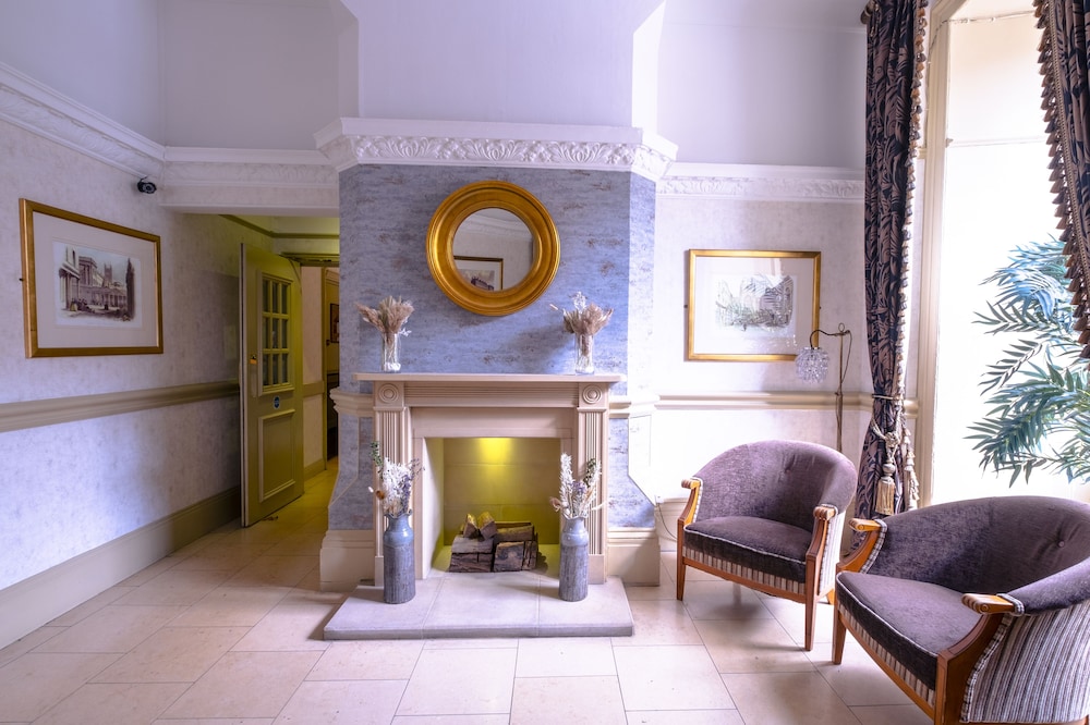 Royal Hotel 4