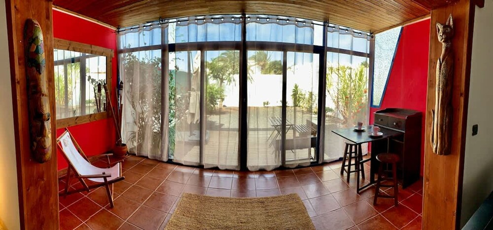 Bayside Casa Canto Ideal Retreat in Costa Teguise