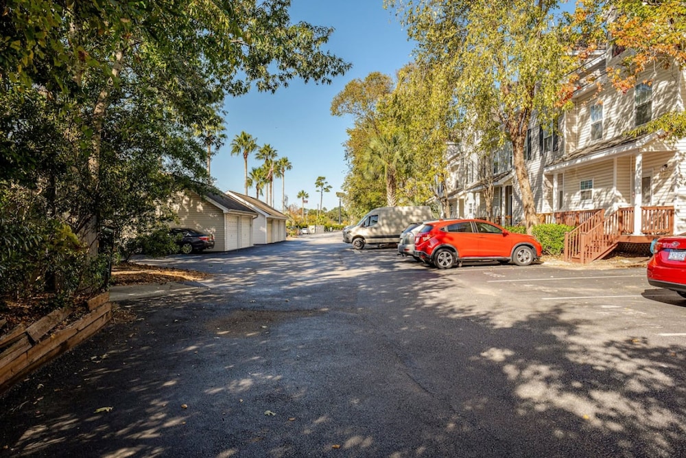 Luxury Charleston Waterfront Getaway