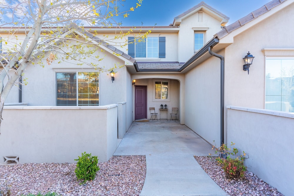 The Vintage 3 Bedroom Townhouse
